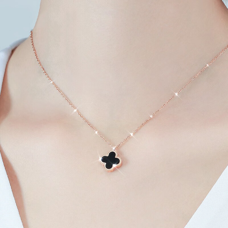 T400 经典四叶草项链