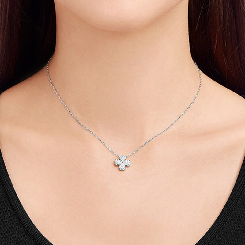 施华洛世奇 小花造型项链