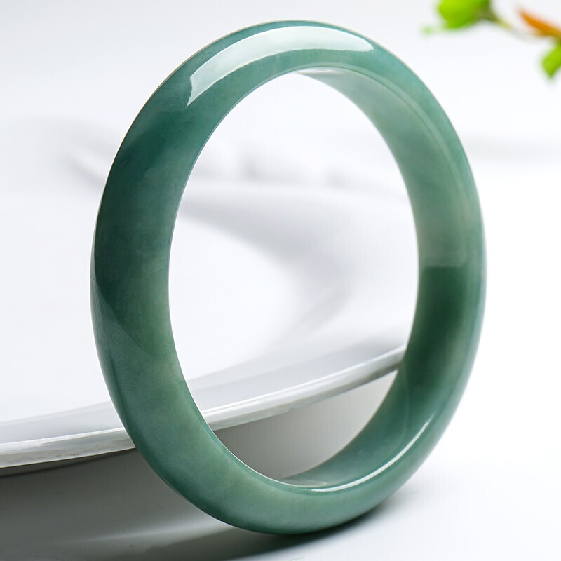 印象眸 细腻温润 翡翠手镯