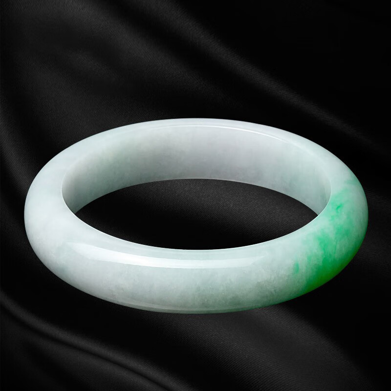 七彩云南 冰糯种翡翠手镯