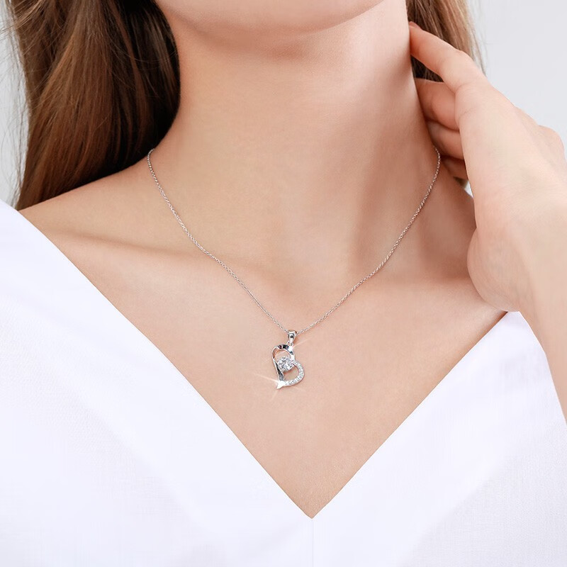 T400 精致爱心项链