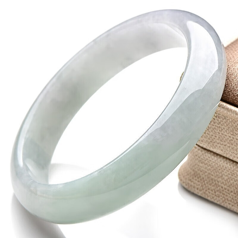 千载一玉 细腻飘花 手镯