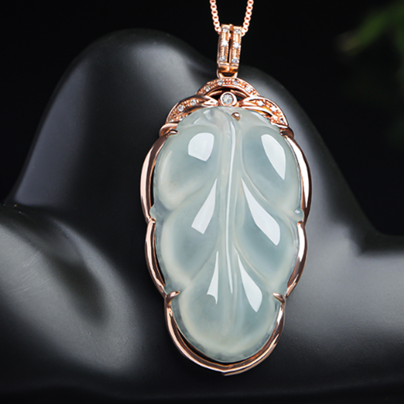 珍唯伊 创意造型翡翠吊坠