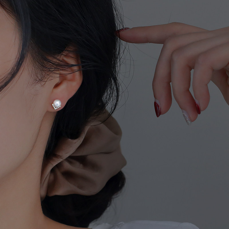 伊黛儿925银珍珠耳饰
