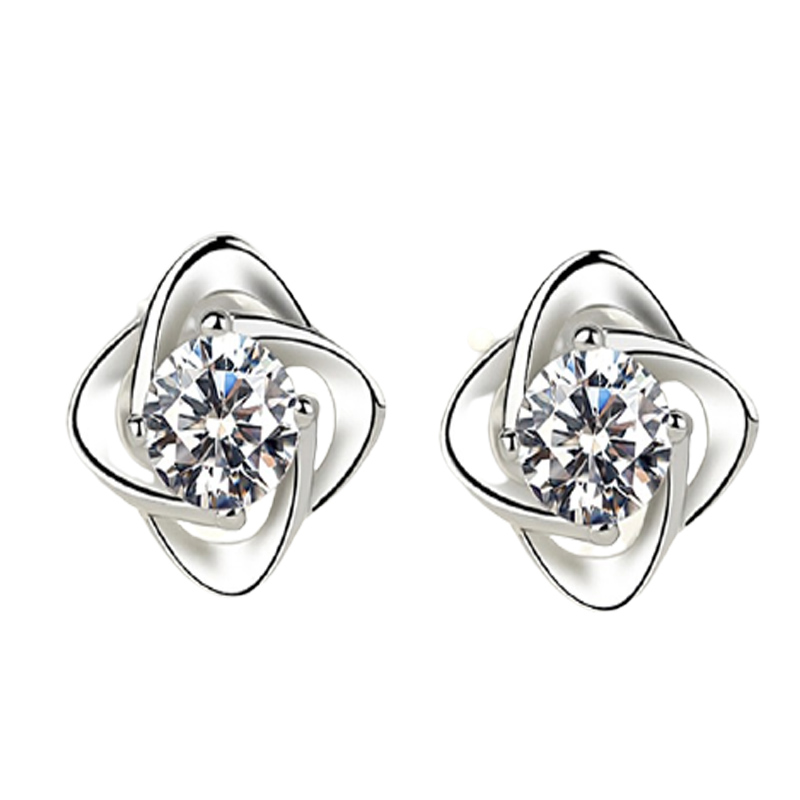 唯一 精美花朵造型耳饰