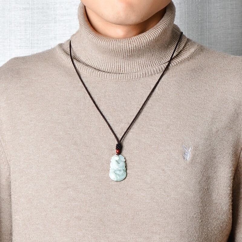 可玉可求 淡绿色翡翠吊坠