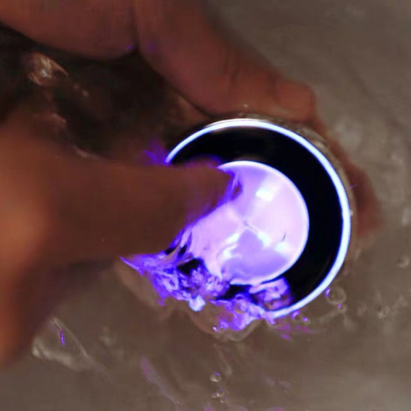 CHE AI REN 装饰灯