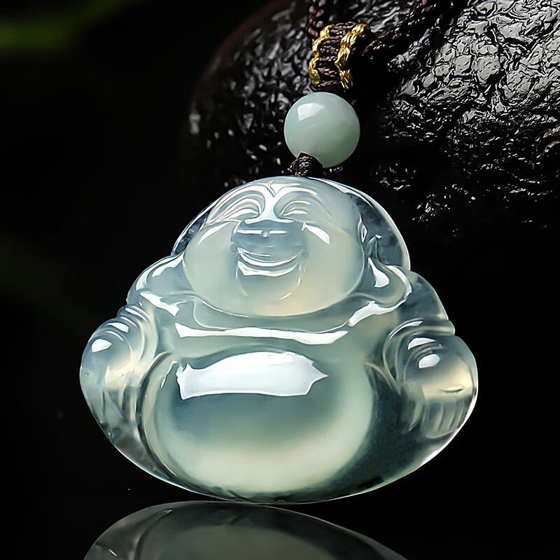 珍唯伊 淡绿色佛公翡翠吊坠