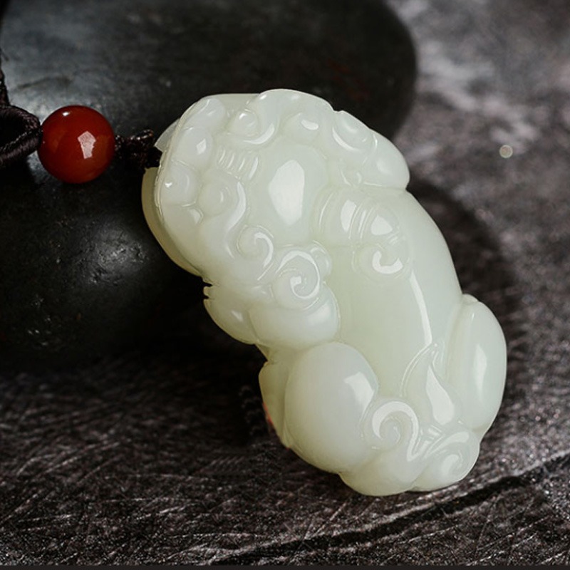 吉照堂 红色顶珠翡翠吊坠