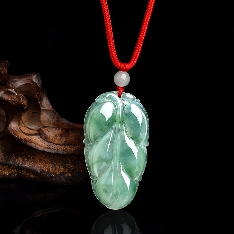 周六福 叶子翡翠吊坠