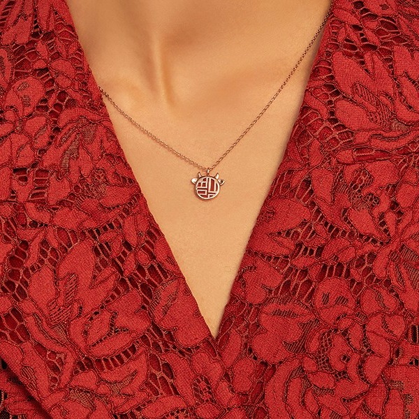 卡蒂罗 小牛生肖吊坠项链