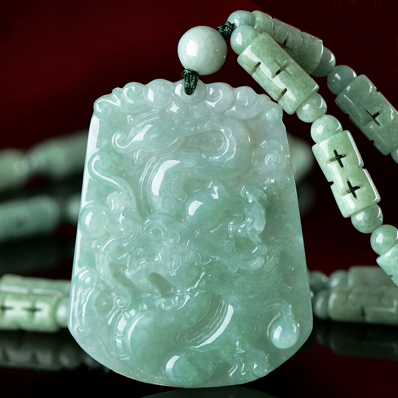 静汝玉 圆润翡翠吊坠