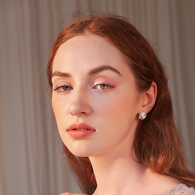 Eternelle 水晶耳饰