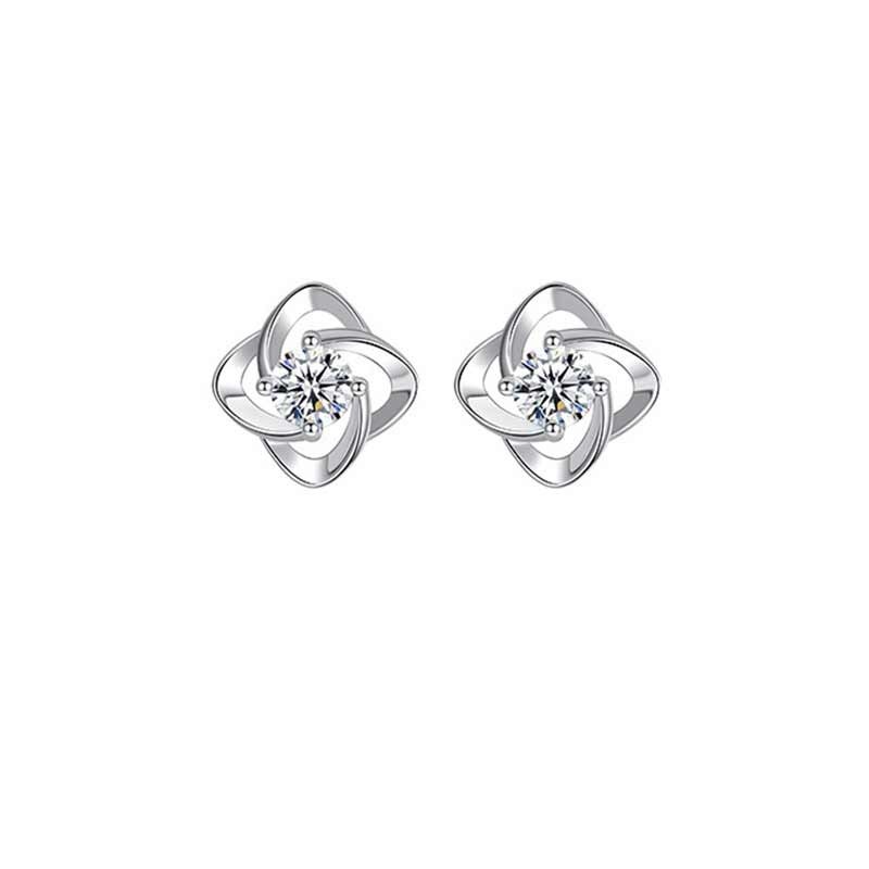 恋晴四叶草莫桑钻石耳钉