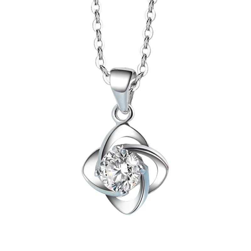 唯一 四叶草莫桑钻 项链