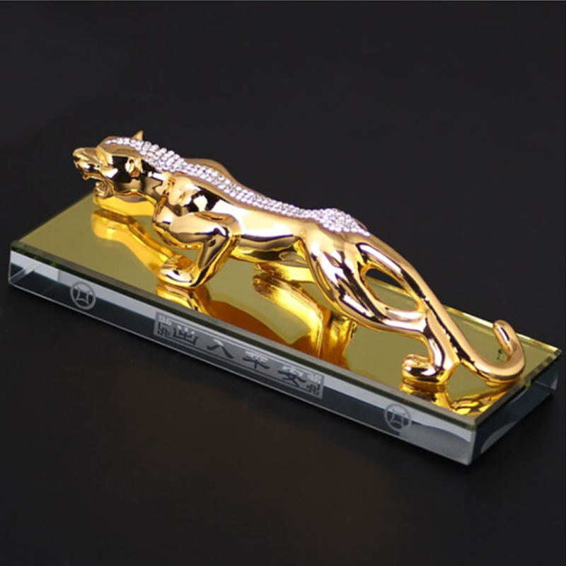 车咔咔 大气有范 汽车摆件