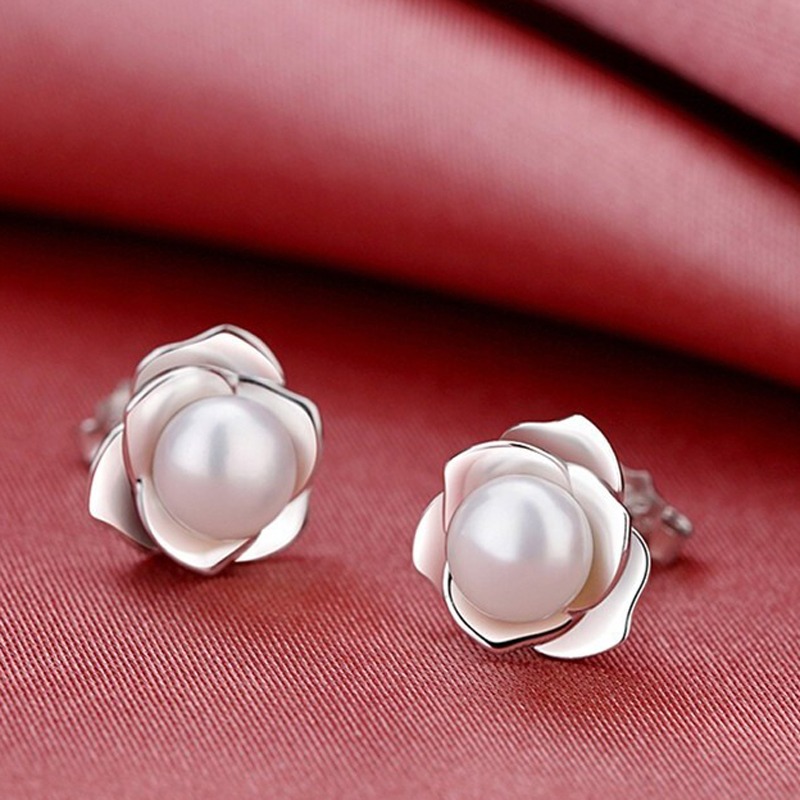 卓麦 复古简约珍珠耳饰