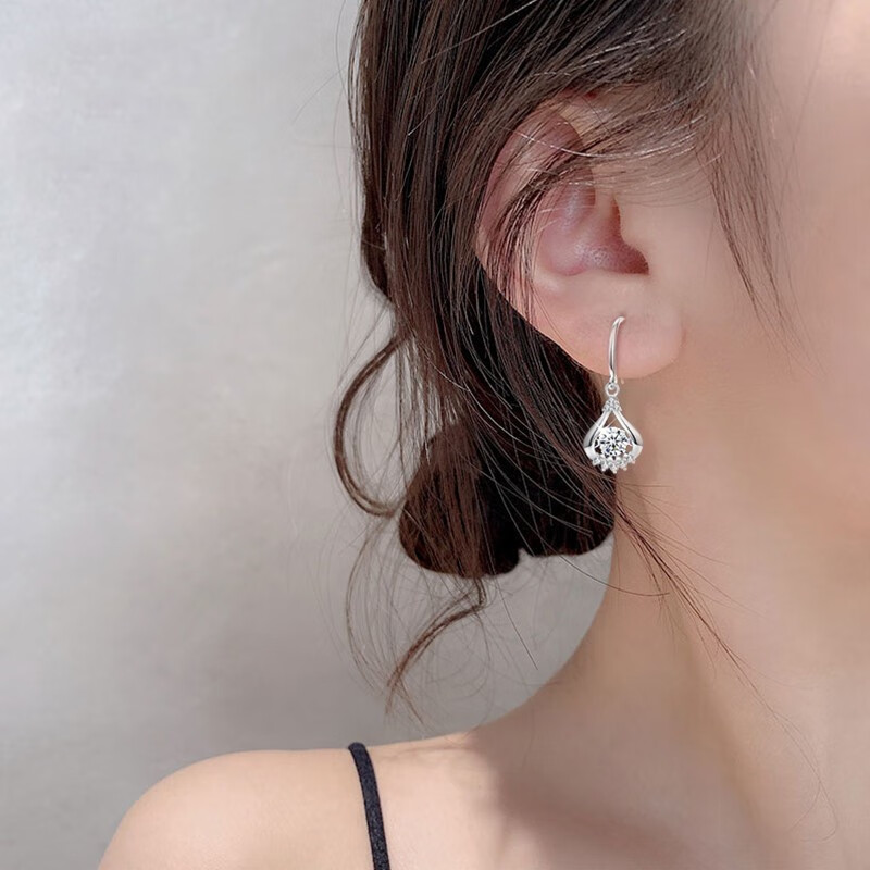 唯一 足银时尚简约耳饰