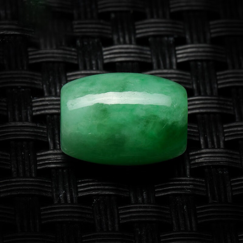 七彩雲南 几何圆筒 翡翠吊坠