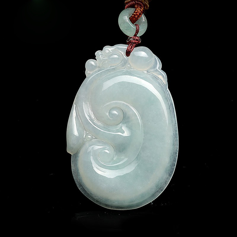 七彩云南 舒适亲肤翡翠吊坠