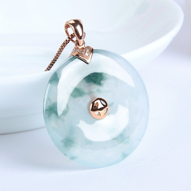 艾选潮品 简洁大方飘花翡翠吊坠