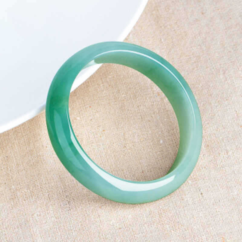 云翠社冰种飘花翡翠手镯