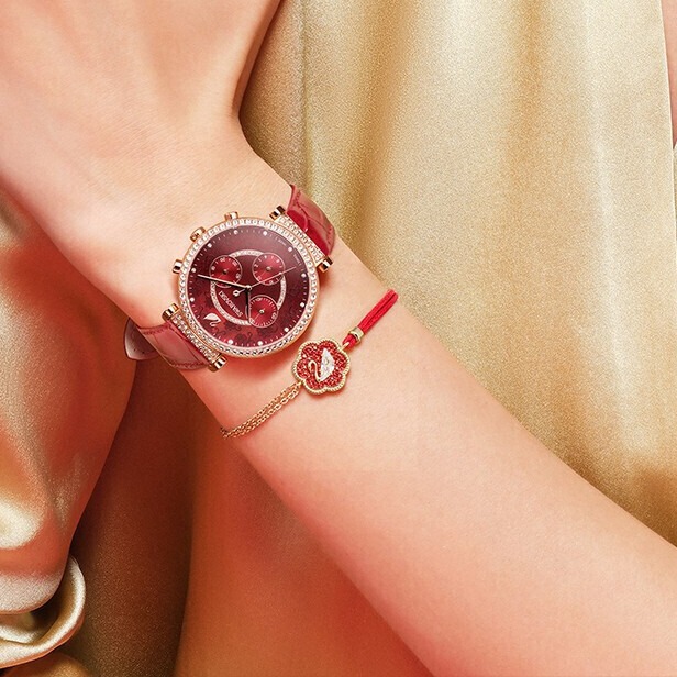 施华洛世奇花卉手链