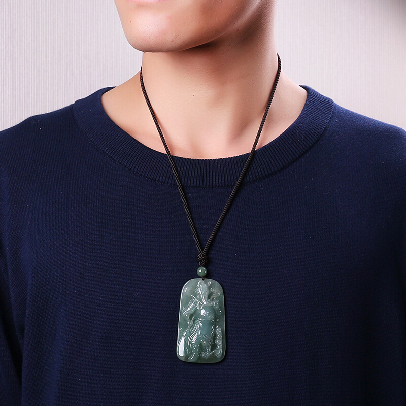 净心石 色泽鲜亮翡翠吊坠