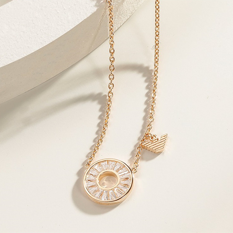 阿玛尼玫瑰金轻奢镶钻简约项链