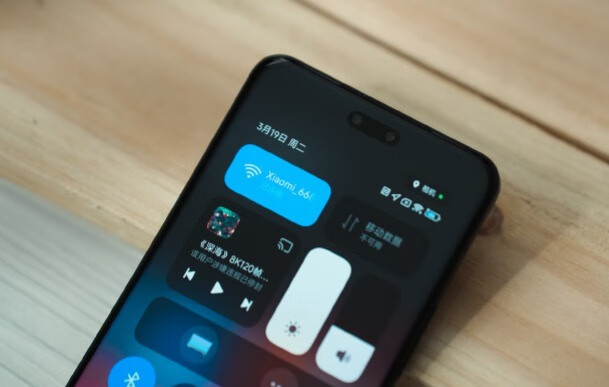 小米Civi 4 Pro，三千元自拍手机，挺适合女生用的手机