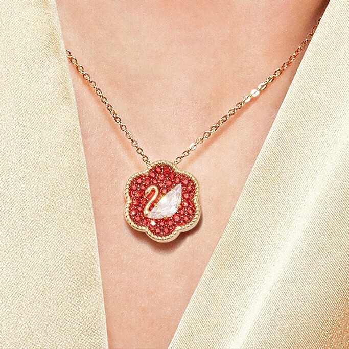 施华洛世奇 宝相花天鹅造型项链