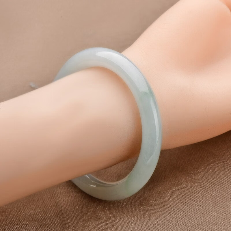 千载一玉 圆条纯色 翡翠手镯