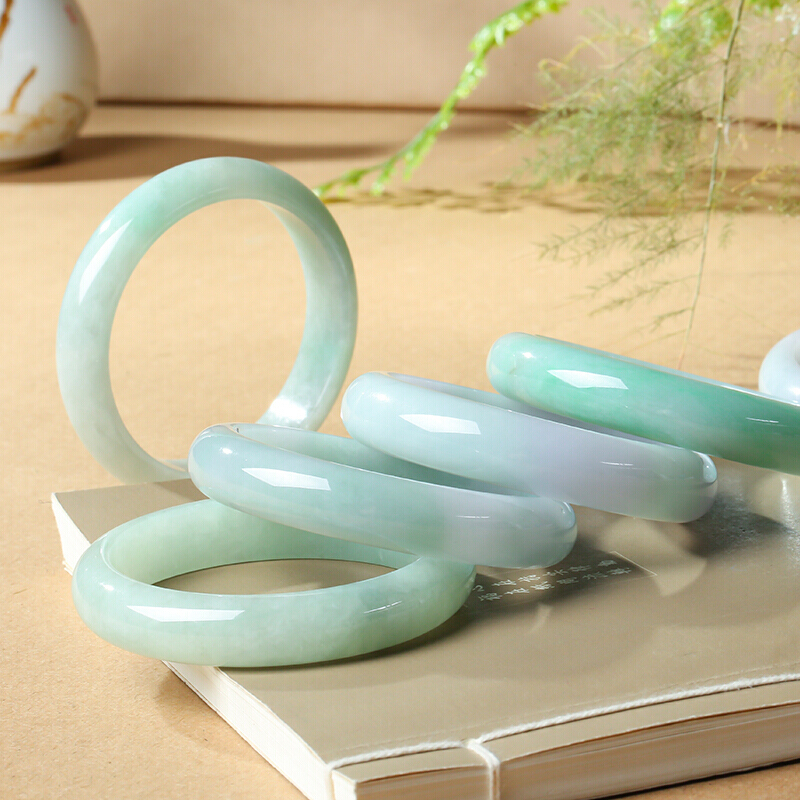 印象眸 A货宽边翡翠手镯