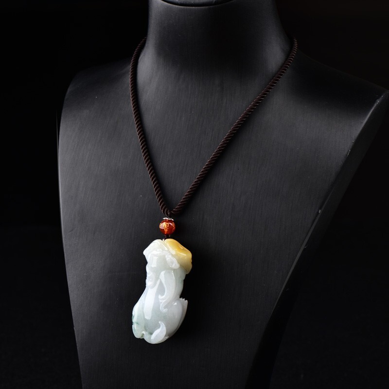 可玉可求 精致貔貅翡翠吊坠