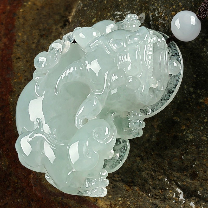 碧玉尊 貔貅 翡翠吊坠