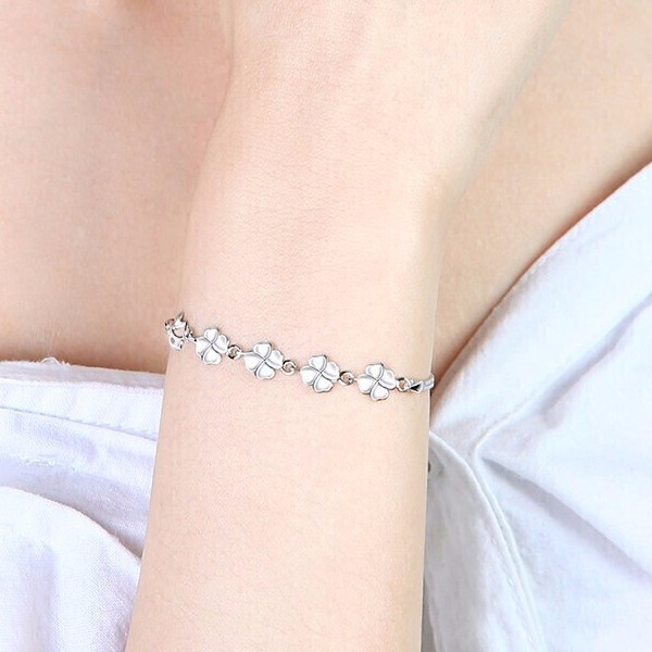 卡蒂罗 四叶草造型手链