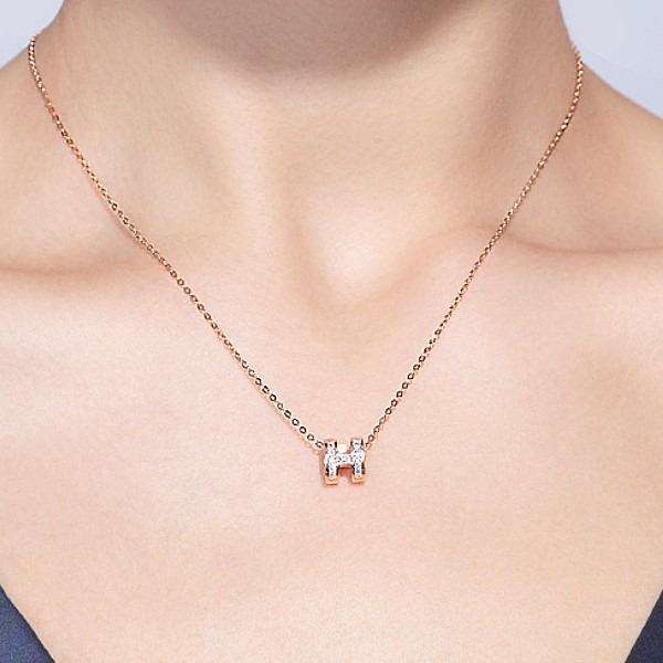 Tsful法式H字母项链