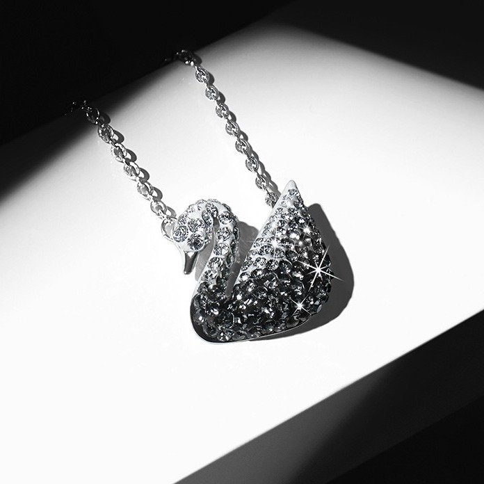 施华洛世奇 黑白大天鹅项链