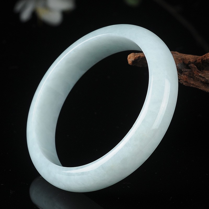 执玉珠宝 平安翡翠手镯