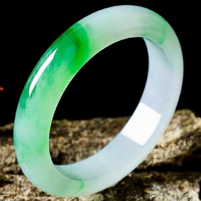 艾选潮品缅甸翡翠手镯