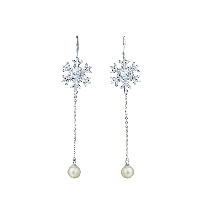 Eternelle 雪花耳饰