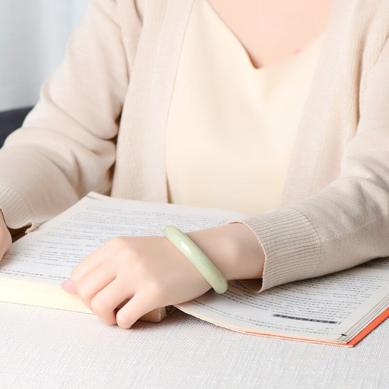 可玉可求 冰底翡翠玉手镯