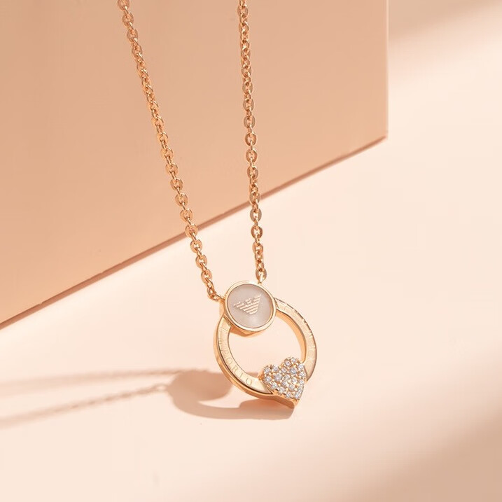 阿玛尼 心形镶钻项链