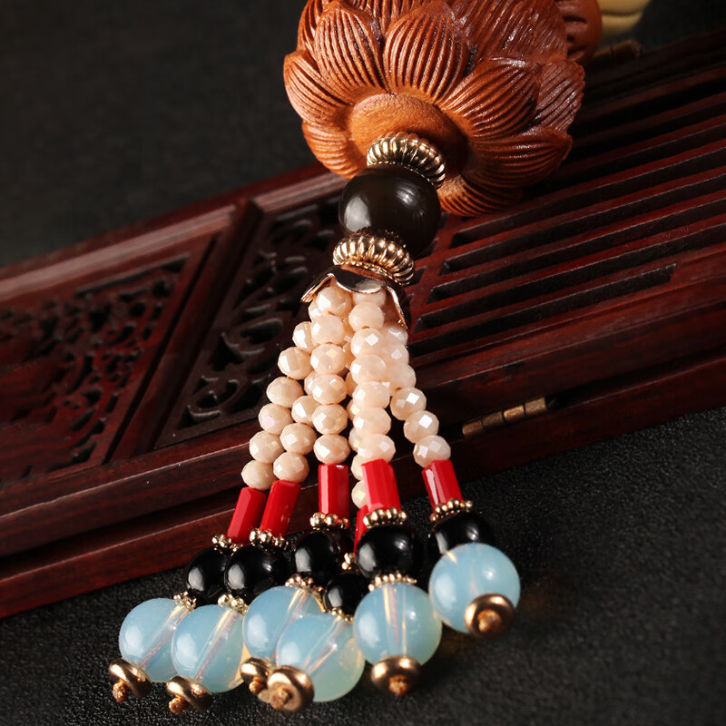 宝佩 坐莲观音汽车挂件