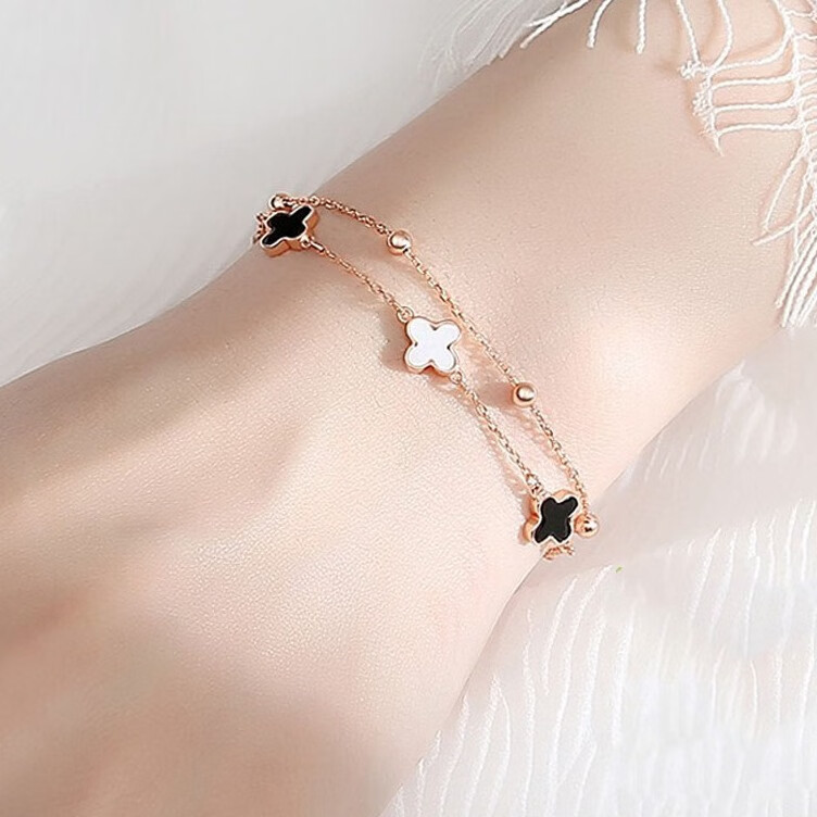 宝拉布菲 电镀白金手链