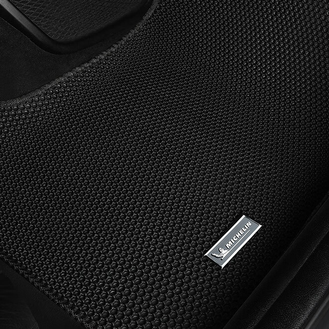 米其林 版型服帖汽车脚垫