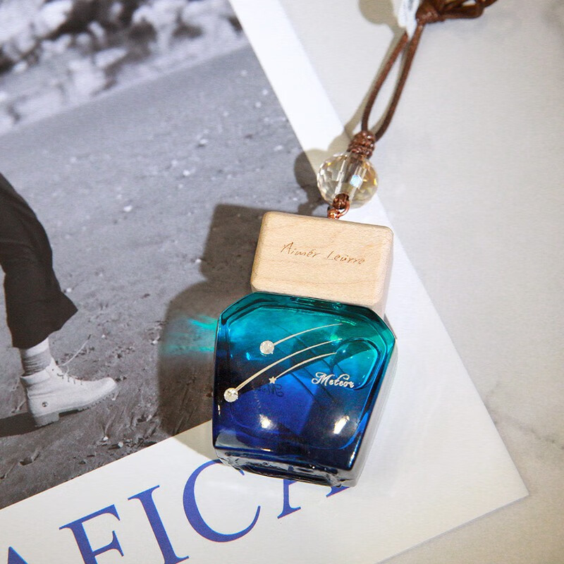 艾梦·露儿 吊坠式香薰车载香水