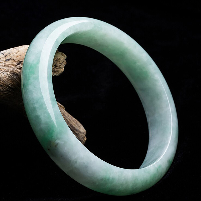 金一手工切割翡翠手镯