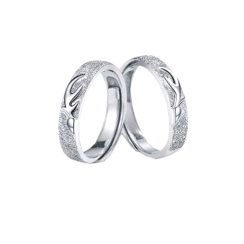 卡蒂罗心形鹿面浮雕情侣戒指