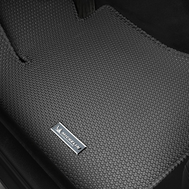 米其林灰色脚垫